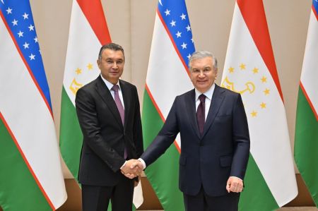 Ўзбекистон Президенти Тожикистон Бош вазирини қабул қилди