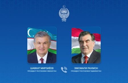 Лидеры Узбекистана и Таджикистана провели телефонный разговор