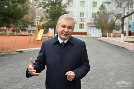 President Сonverses with Makhalla Residents President Сonverses with Makhalla Residents