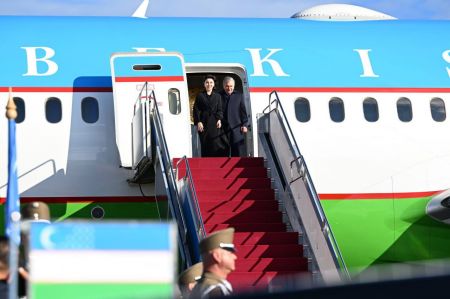 Ўзбекистон Президентининг Венгрияга расмий ташрифи бошланди
