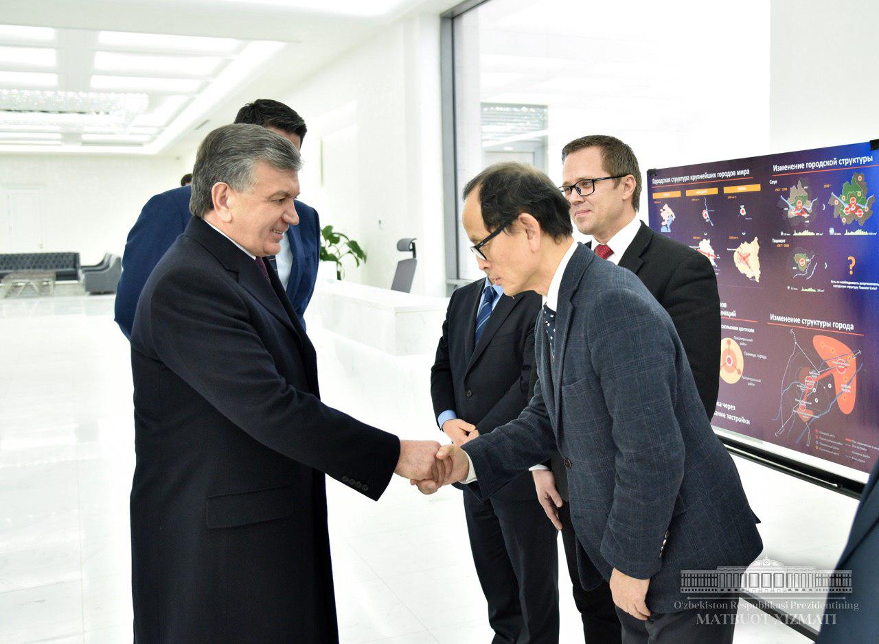 Shavkat Mirziyoyev got acquainted with “High Tech City” project in Tashkent