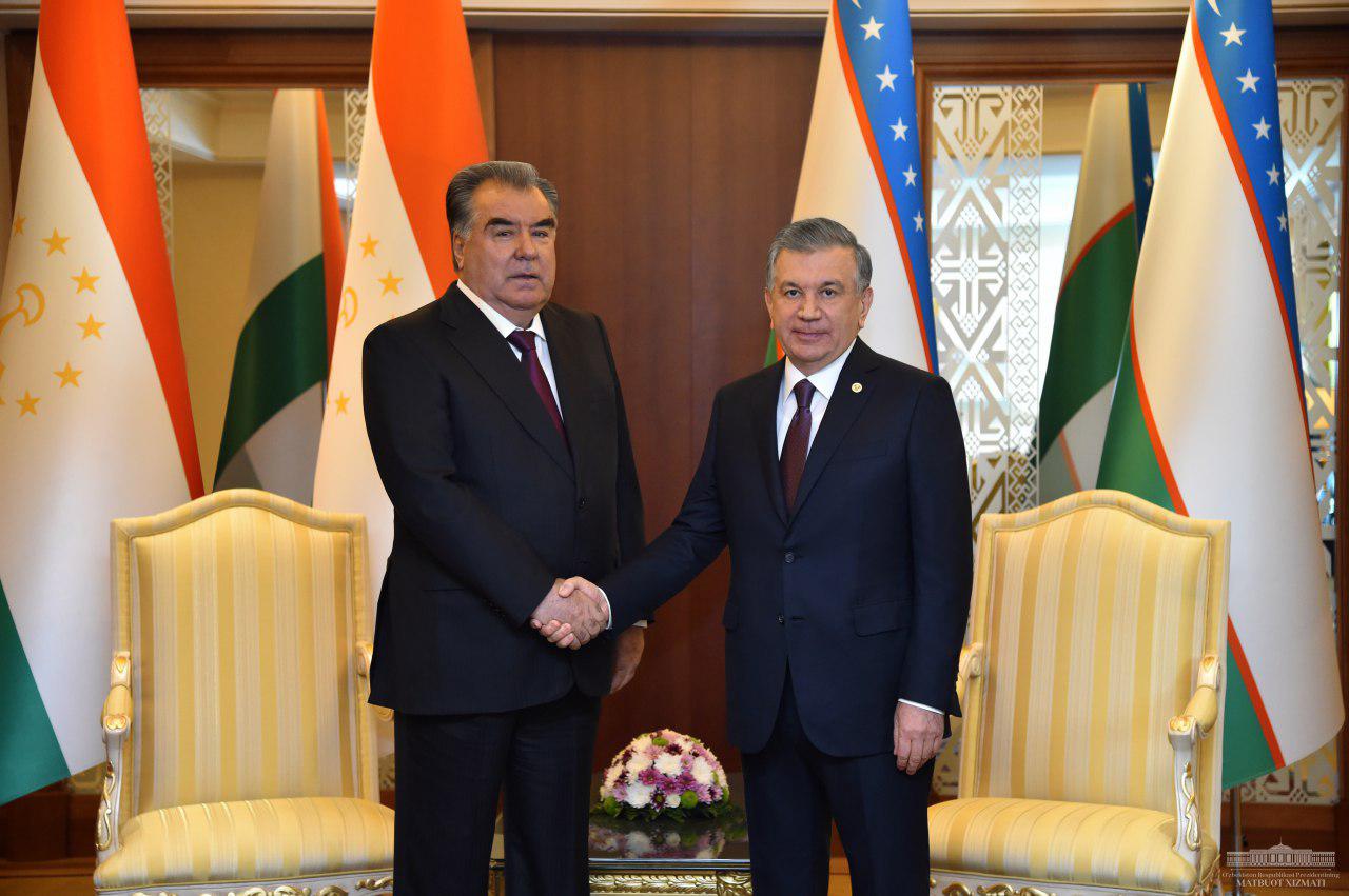 Shavkat Mirziyoyev Emomali Rahmon bilan uchrashuv o‘tkazdi