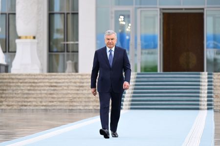 President of Uzbekistan departs for Georgia