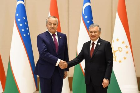 President Receives the Foreign Minister of Tajikistan