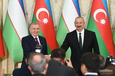 Ўзбекистон ва Озарбайжон Президентлари музокаралар натижаларидан мамнунлигини билдирдилар Ўзбекистон ва Озарбайжон Президентлари музокаралар натижаларидан мамнунлигини билдирдилар