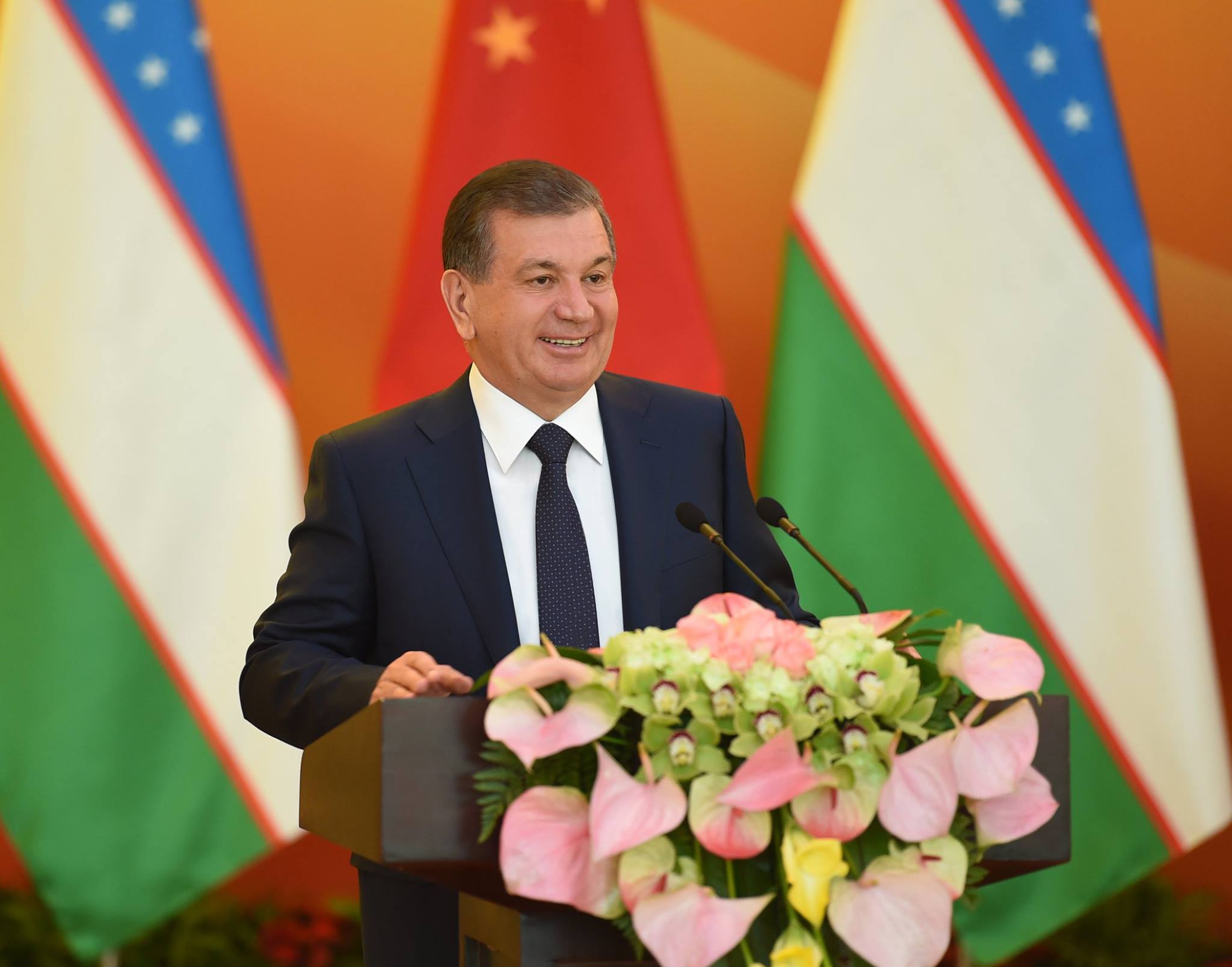 O‘zbekiston Respublikasi Prezidenti Shavkat Mirziyoyev Xitoy ishbilarmon doiralari vakillari bilan uchrashdi. 