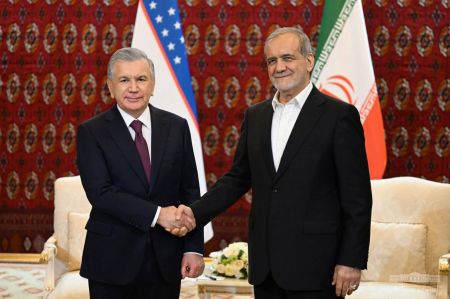 President of Uzbekistan meets with the President of Iran
