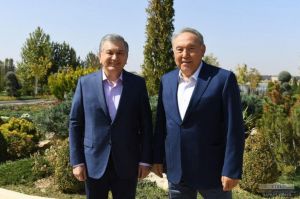 Состоялась рабочая встреча Президента Республики Узбекистан и Первого Президента Республики Казахстан