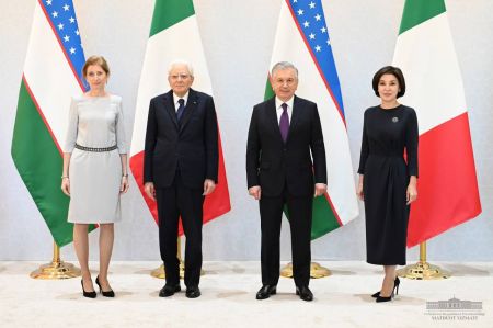 Президент Италии торжественно встречен в Куксарое