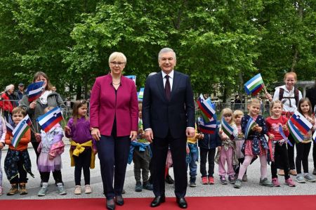 Ceremony of official meeting of the President of Uzbekistan held