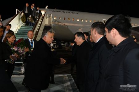 Minister of Hungary Arrives in Samarkand Minister of Hungary Arrives in Samarkand