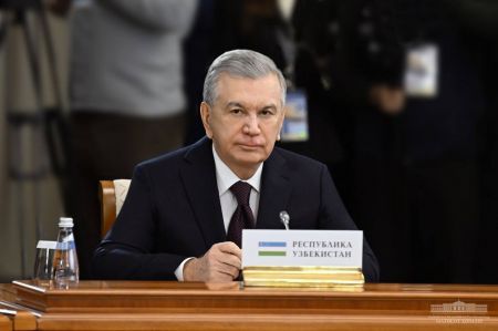 Ўзбекистон Президенти МДҲ давлатлари раҳбарларининг норасмий учрашувида иштирок этди