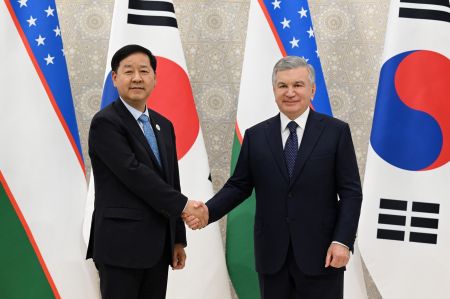 President of Uzbekistan discusses expanding investment partnership with the Republic of Korea