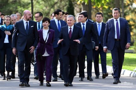 The President of the European Council Plants a Tree on the Alley of Honored Guests