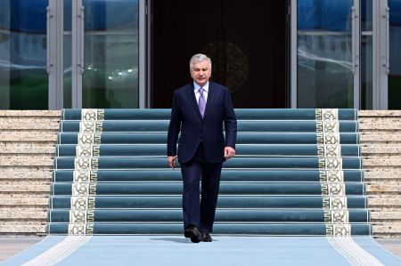 Oʻzbekiston Prezidenti amaliy tashrif bilan Qirgʻizistonga joʻnab ketdi